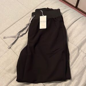 3 piece Medium black figs